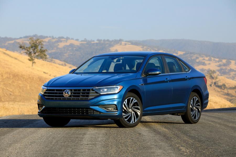  Volkswagen Jetta SEL Premium 2018 года  (NA) (фото 26 из 40)